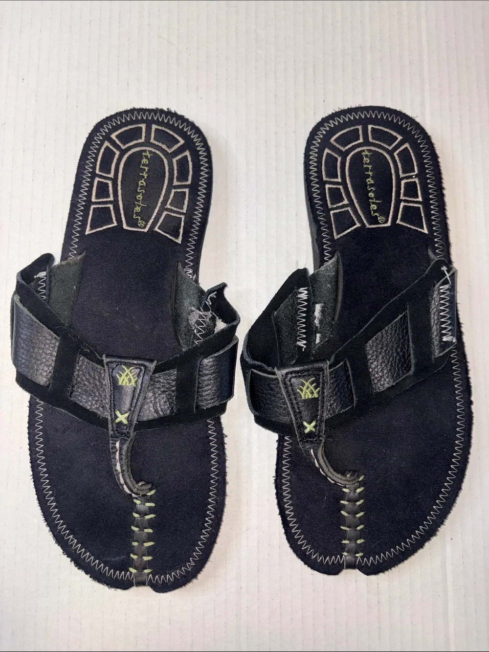 Terrasoles Men's flip flop thongs size 11 black